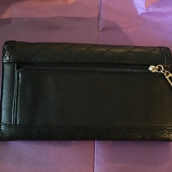 Guess Black Logo Tri Fold Wallet - Picture 6 of 6